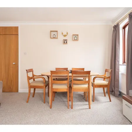 Coppergate - Perfectly Central Location